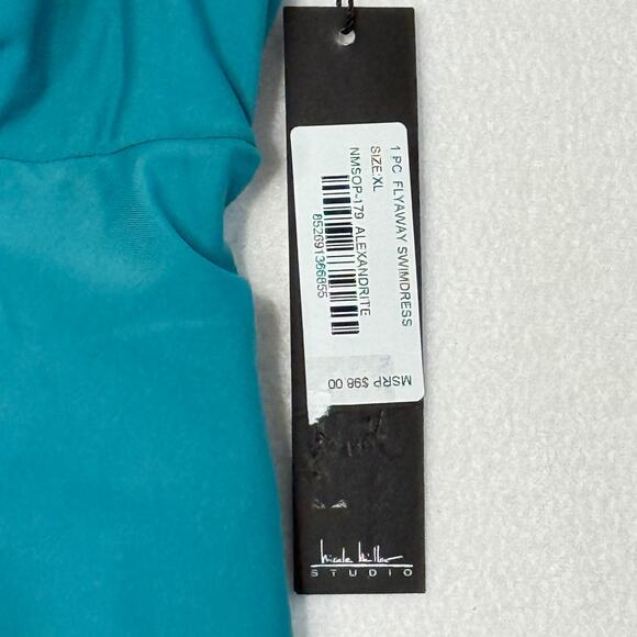 Bathing Suit One Piece Nicole Miller Size XL Vacations Resorts Poolside New - Picture 7 of 7